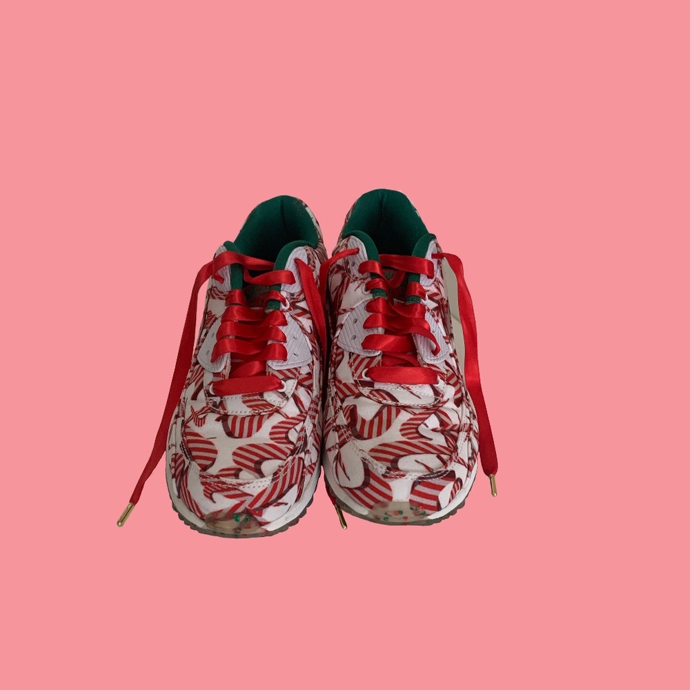 Nike limited edition Christmas shoe